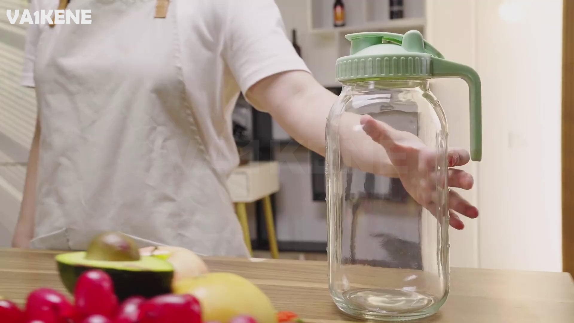 64oz Mason Jar Pitcher with Lid – Leakproof Glass Pitcher for Cold Brew, Iced Tea, Sun Tea & Fridge Storage | 2 Quart (1/2 Gallon)